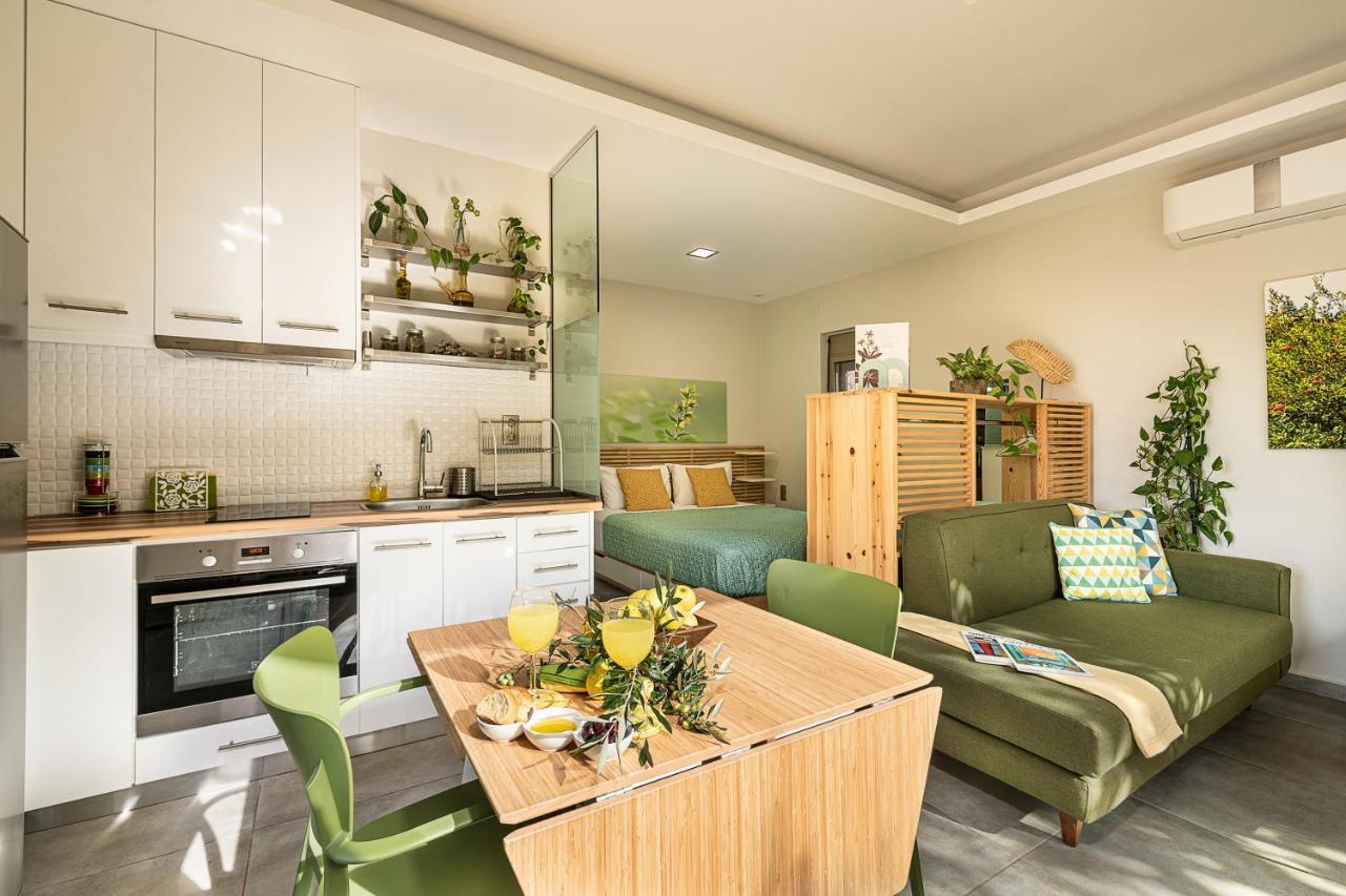 Olive Lemon Biophilic House & Lush Forest Garden Vámosz Kültér fotó