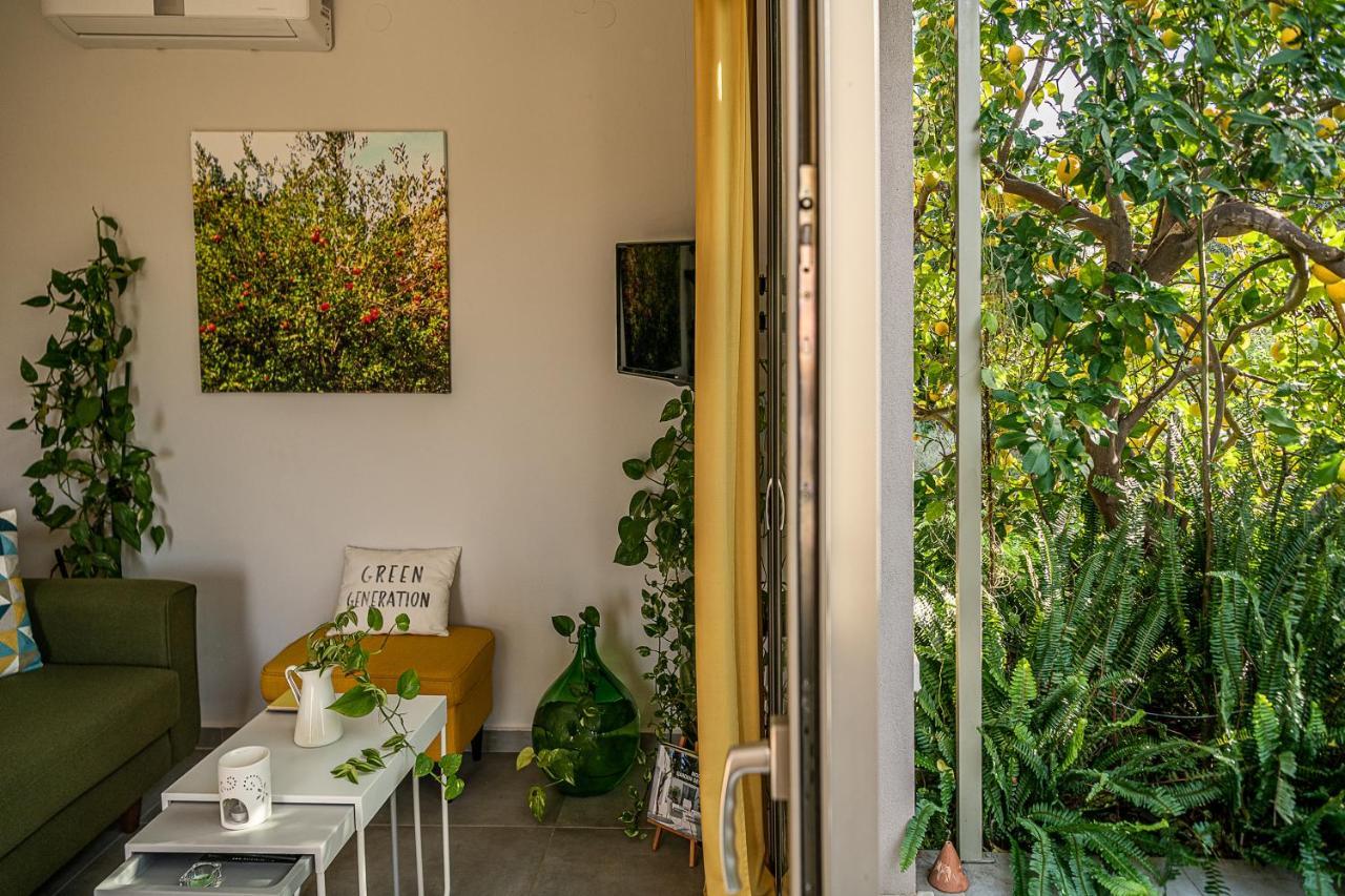 Olive Lemon Biophilic House & Lush Forest Garden Vámosz Kültér fotó